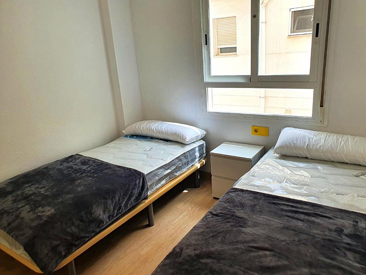Newly Renovated Two Bedrooms Apartment In Villa Marina Бенидорм Екстериор снимка